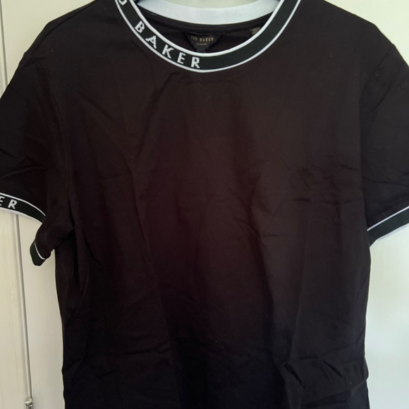 Size 12 NWT Ted Baker Branded Ribbed Tee - Picture 3 of 7